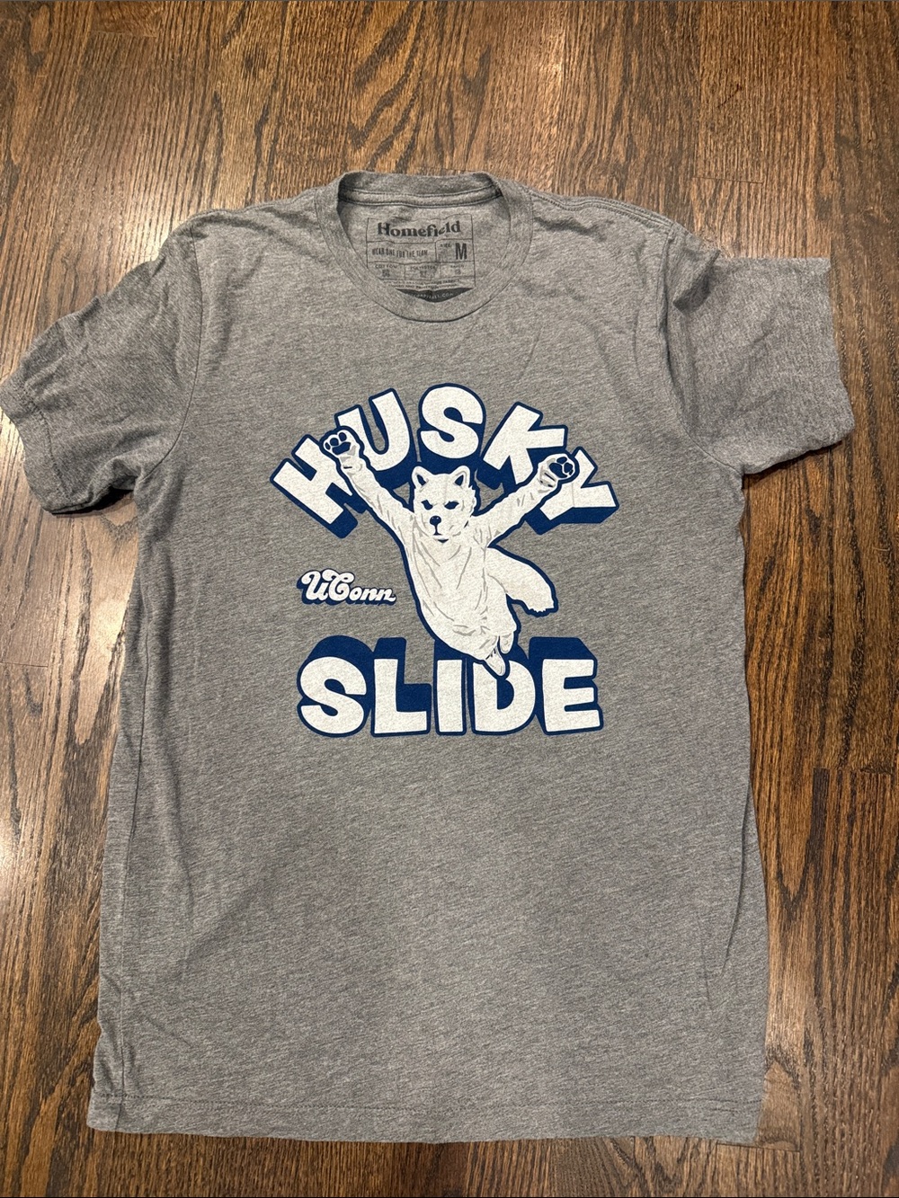 UConn Huskie Slide Gray Pet Cat T-Shirt medium